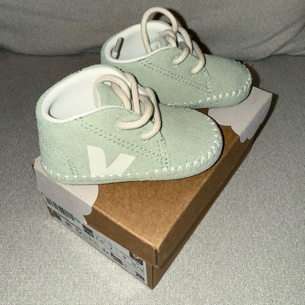 VEJA Baby Light Zz Suede Pierre Bootie in “Clay” - Picture 9 of 13